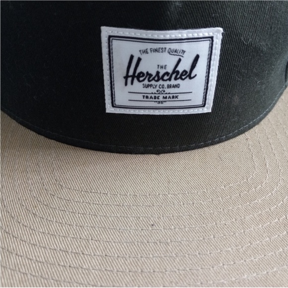 NWOT Herschel Baseball Cap Black/Tan - Picture 3 of 5